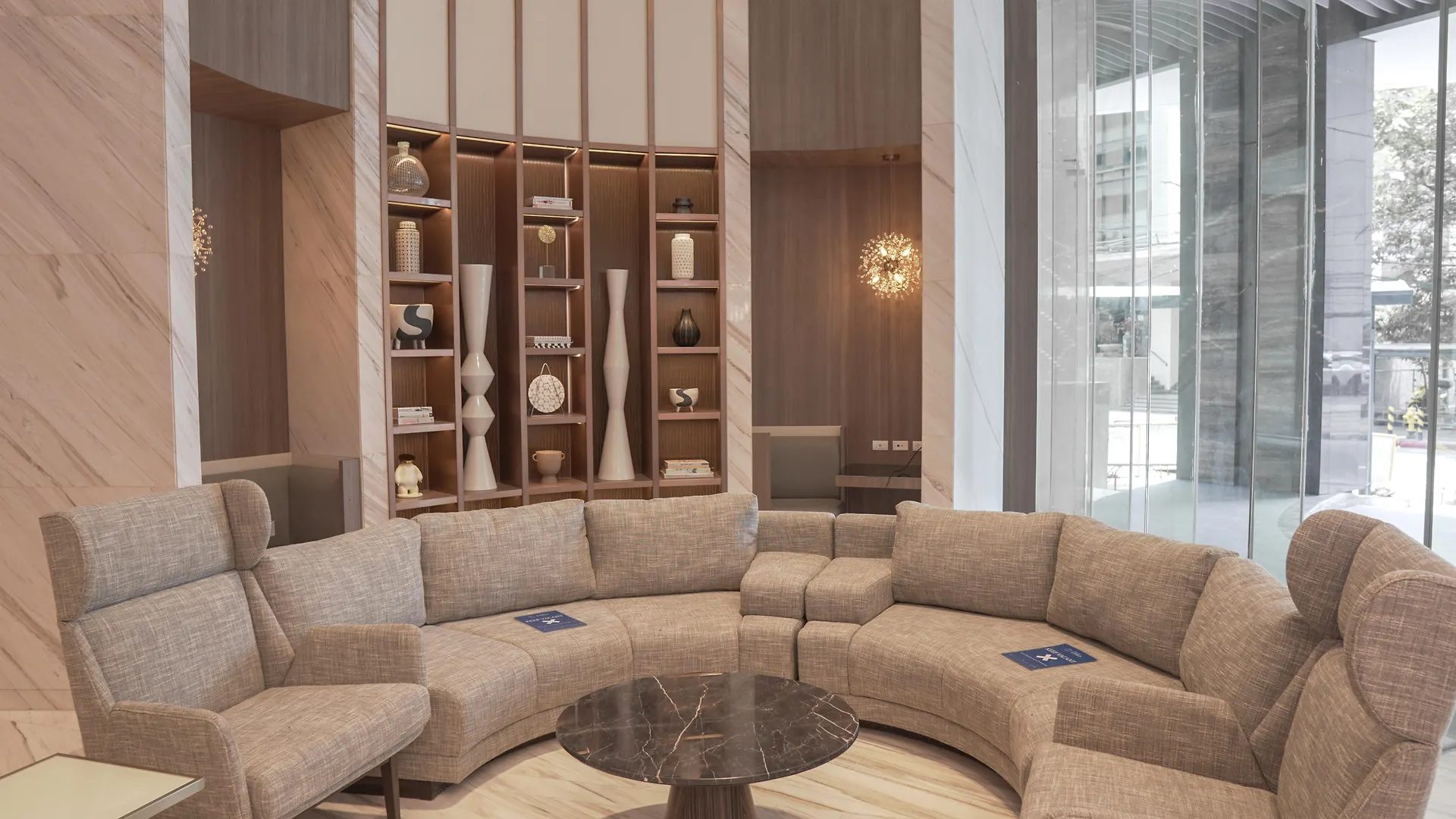 ホテル Somerset Central Salcedo Makati マカティ