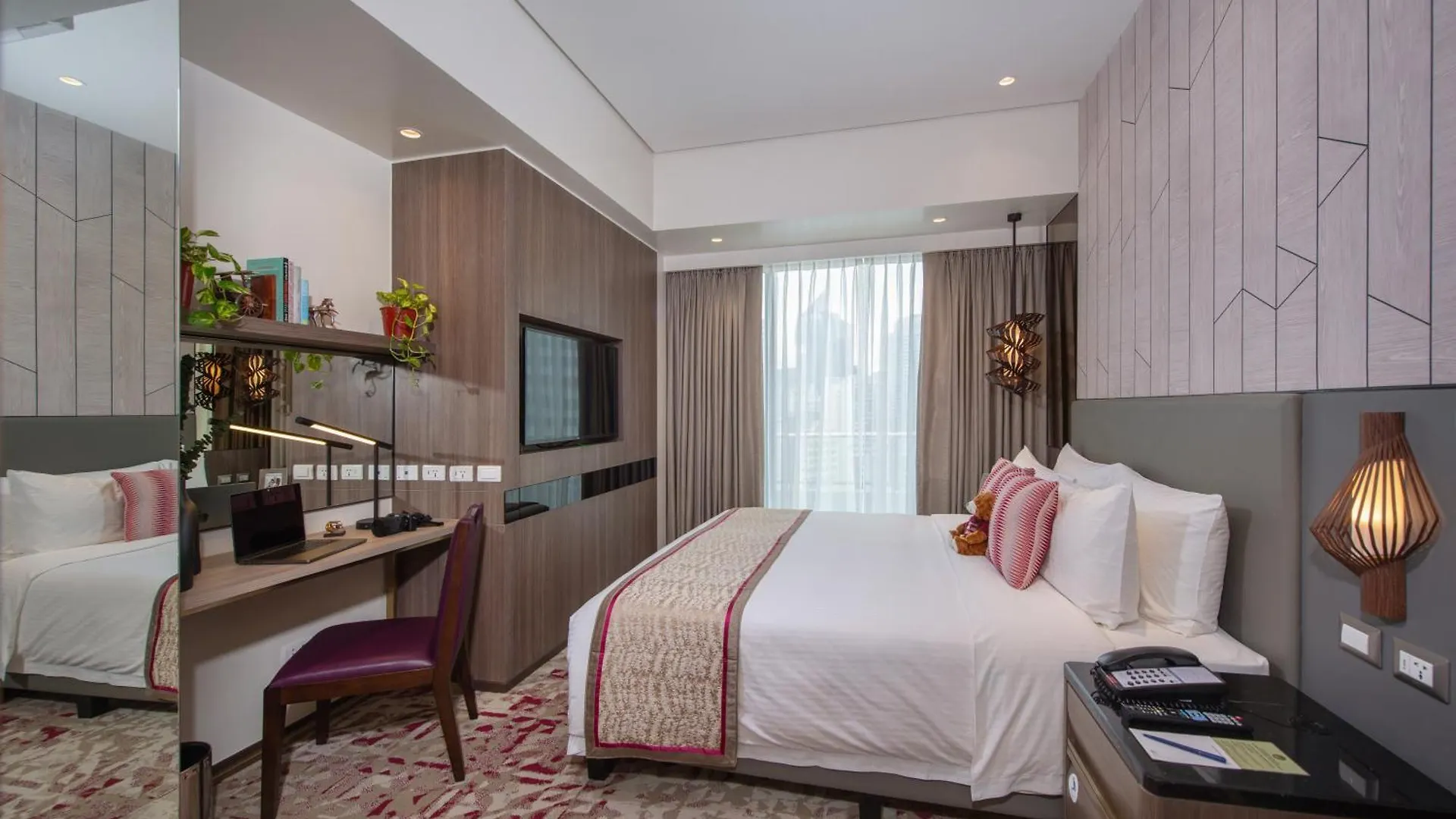 Somerset Central Salcedo Makati マカティ ホテル
