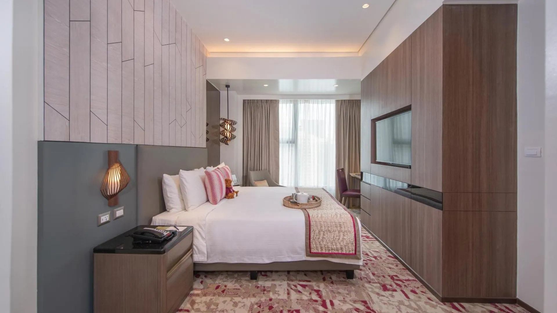 Somerset Central Salcedo Makati Μακάτι